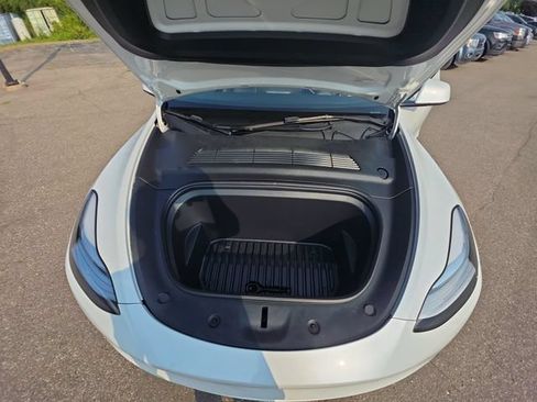 Used 2023 Tesla Model Y Performance AWD/4WD image 29