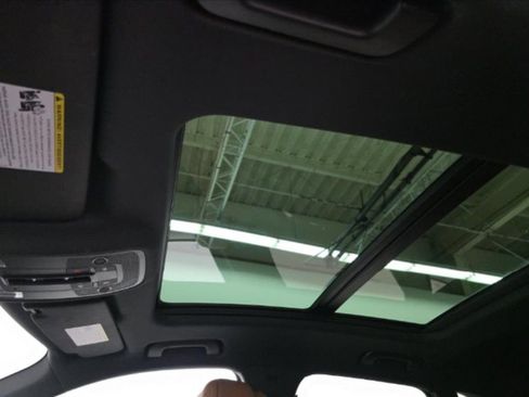 Used 2023 Audi Q3 2.0T Premium w/ Convenience Package image 8