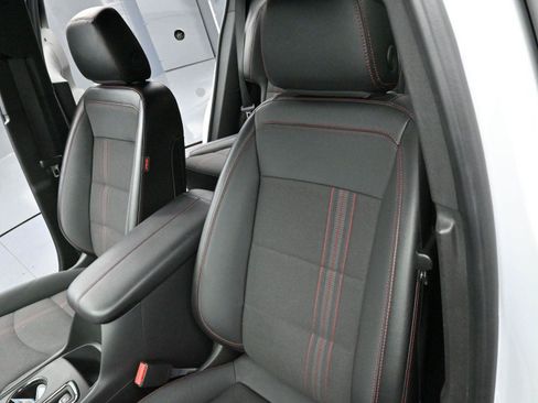 Used 2023 Chevrolet Equinox RS FWD image 15