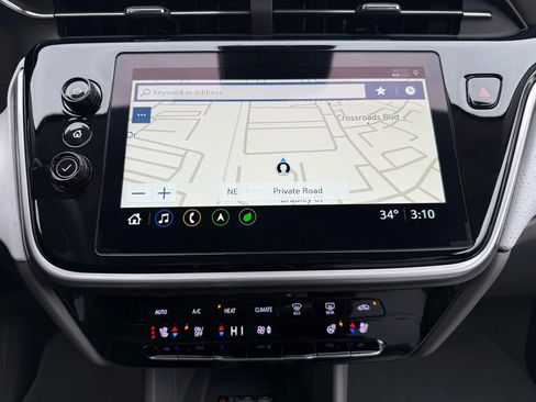 Used 2023 Chevrolet Bolt EUV Premier w/ Sun & Sound Package image 21