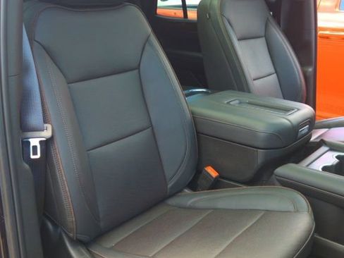 Used 2023 Chevrolet Tahoe High Country AWD/4WD image 14