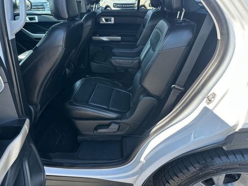 Used 2021 Ford Explorer Limited w/ Equipment Group 301A image 21