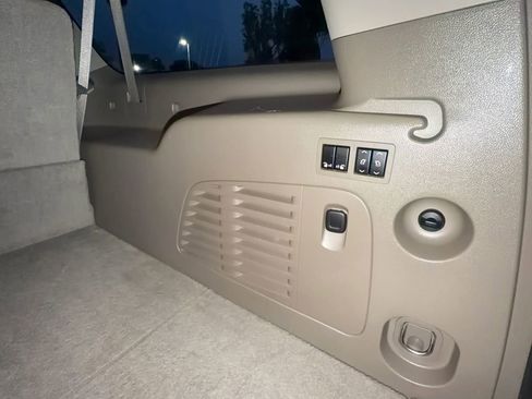 Used 2016 Chevrolet Suburban LT w/ Texas Edition Package image 40