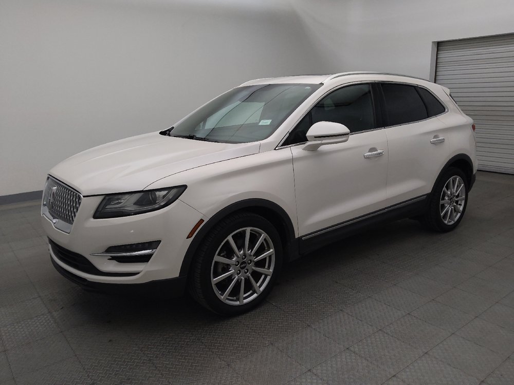 Used 2019 Lincoln MKC Reserve w/ MKC Climate Package FWD image 2