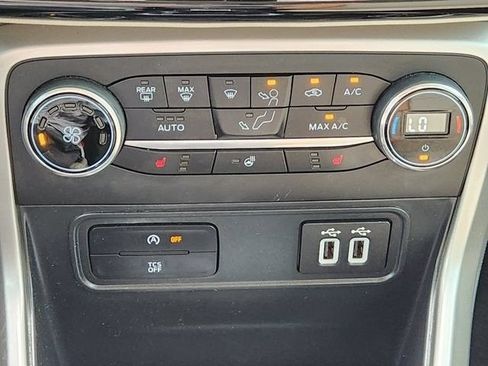Used 2021 Ford EcoSport Titanium FWD image 18