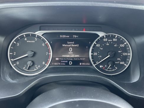 Used 2021 Nissan Rogue SV FWD image 10