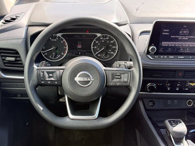 Used 2024 Nissan Rogue S FWD image 18