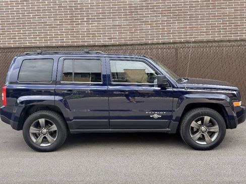 Used 2014 Jeep Patriot Latitude w/ All Weather Capability Group AWD/4WD image 2