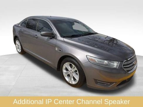 Used 2013 Ford Taurus SEL image 2