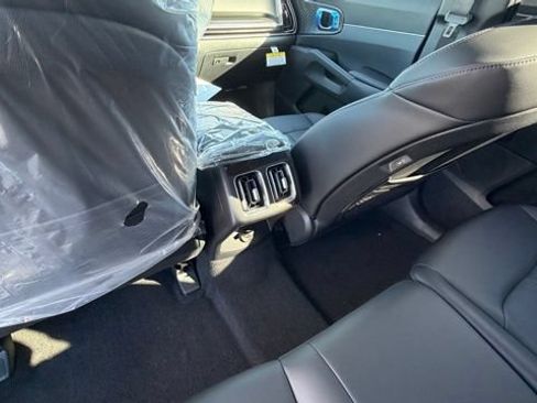 New 2026 Kia Sorento S w/ S Panoramic Sunroof Package AWD/4WD image 8