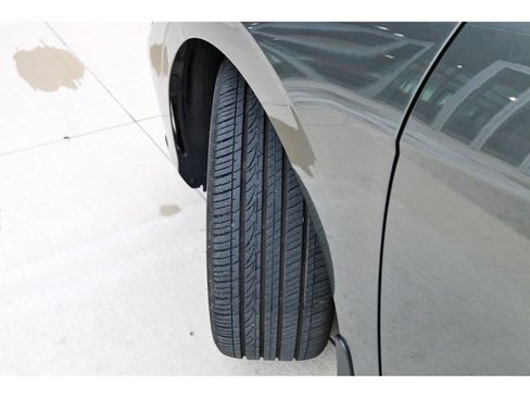 Certified 2025 Hyundai Elantra Sport image 30