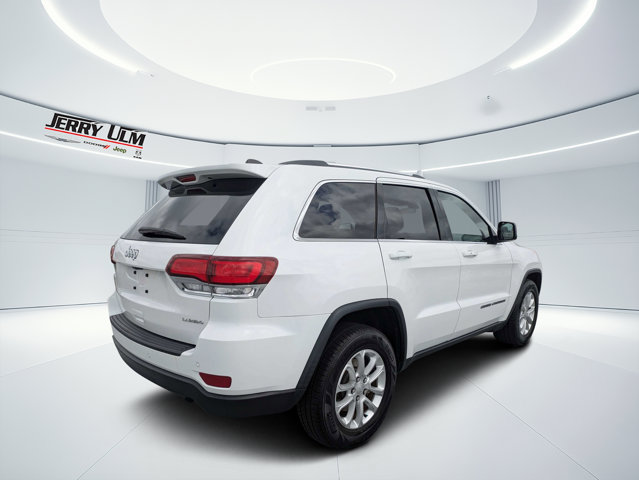 Certified 2021 Jeep Grand Cherokee Laredo RWD image 3