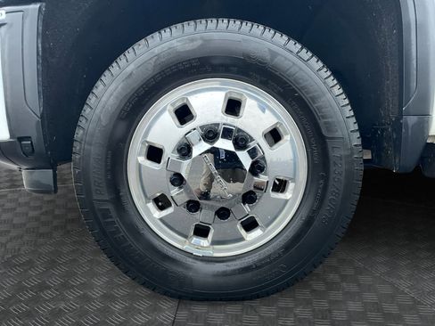Used 2024 GMC Sierra 3500 Denali Ultimate image 17