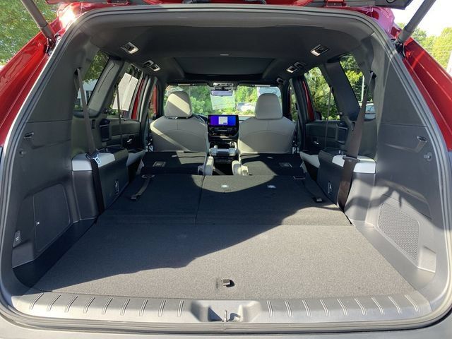Used 2026 Toyota Grand Highlander AWD Hybrid image 39