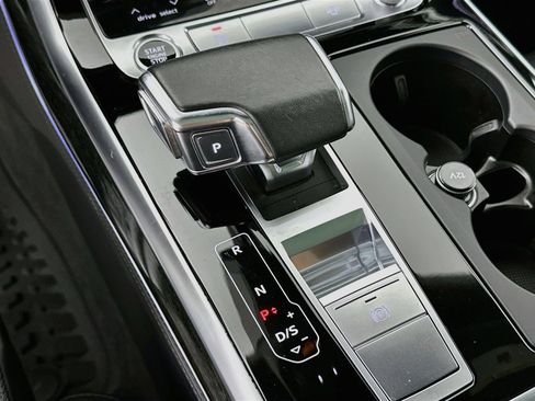 Used 2021 Audi Q8 Prestige w/ Prestige Package AWD/4WD image 28