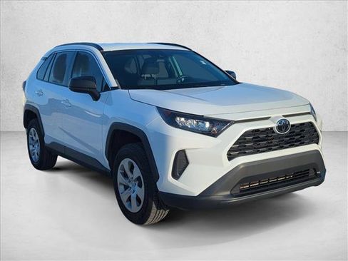 Certified 2021 Toyota RAV4 LE AWD/4WD image 4