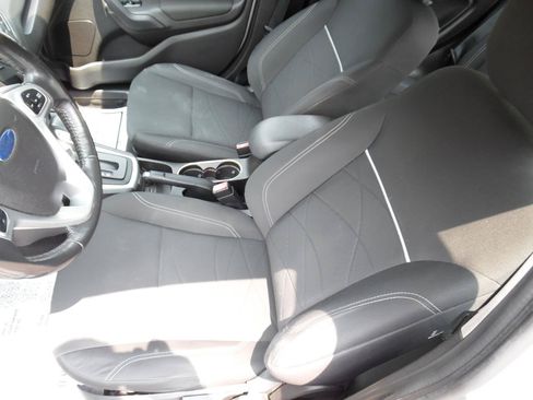 Used 2014 Ford Fiesta SE FWD image 11