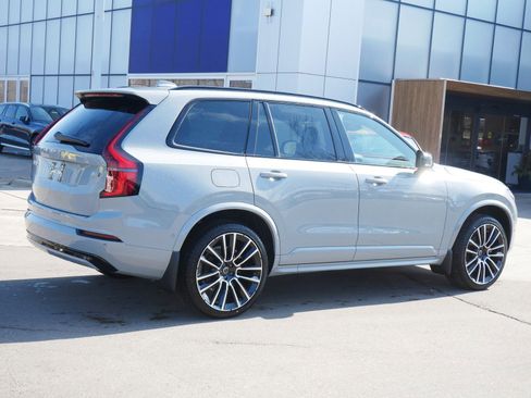 New 2026 Volvo XC90 B6 Ultra w/ Lounge Package image 3