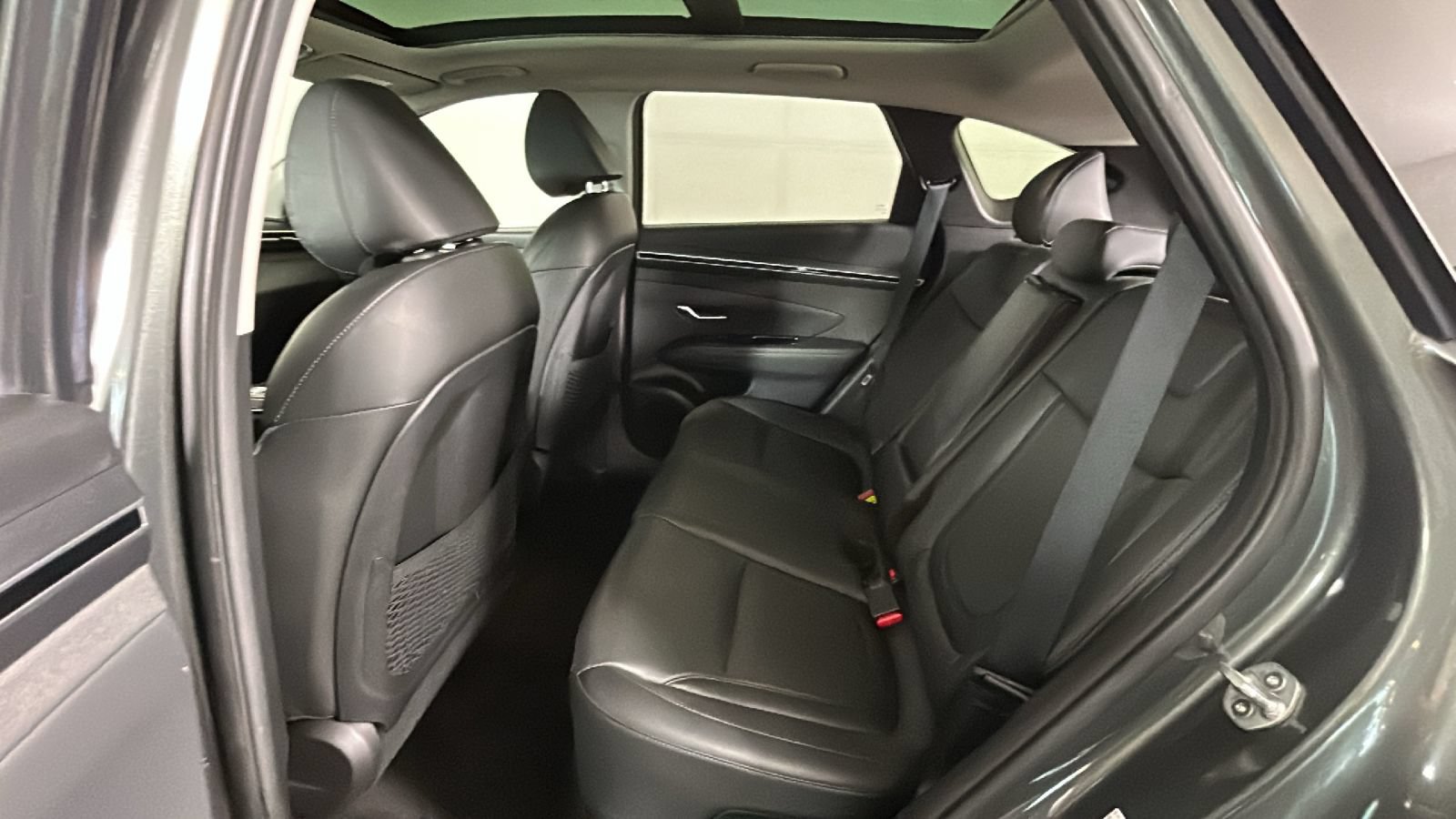 Used 2024 Hyundai Tucson Limited AWD/4WD image 32