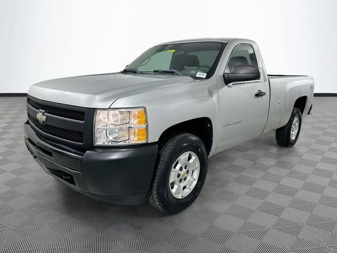 Used 2011 Chevrolet Silverado 1500 W/T AWD/4WD image 3