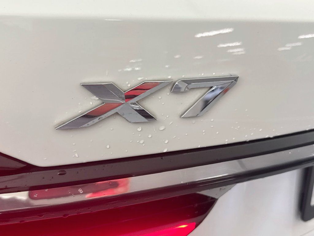 Used 2024 BMW X7 xDrive40i AWD/4WD image 27