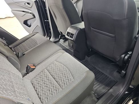Used 2024 Chevrolet Equinox LT AWD/4WD image 14