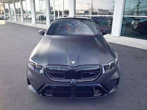 Used 2026 BMW M5 w/ Executive Package AWD/4WD image 4