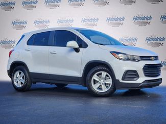 Used 2020 Chevrolet Trax LS w/ Tint and Cruise Package video 2