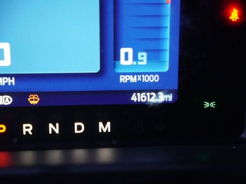 Used 2022 Ford Bronco Black Diamond image 7