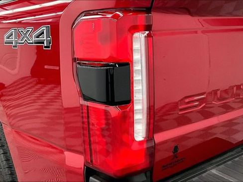 Used 2024 Ford F350 Lariat w/ Lariat Ultimate Package AWD/4WD image 38