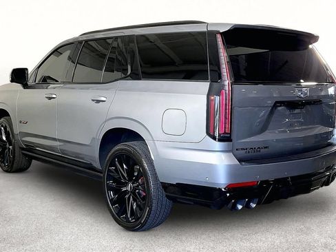 Used 2025 Cadillac Escalade V w/ LPO, ONYX Package AWD/4WD image 15