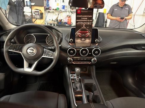 Used 2024 Nissan Sentra SV image 19