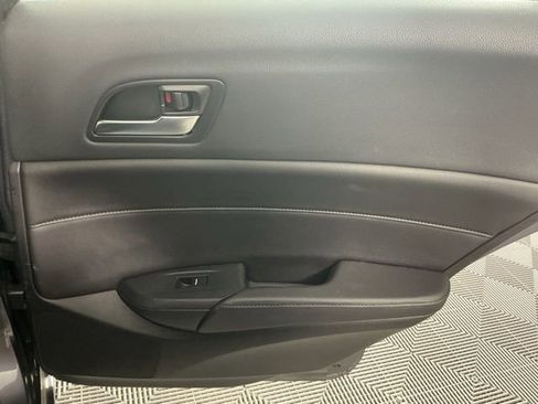 Used 2019 Acura ILX FWD image 11