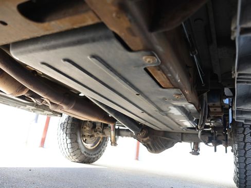 Used 2002 GMC Yukon XL 2500 SLT image 47