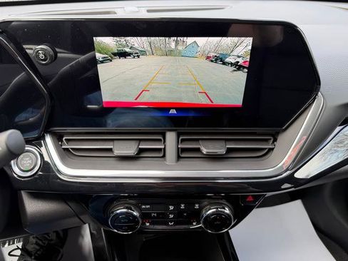 New 2026 Chevrolet Trax RS image 25