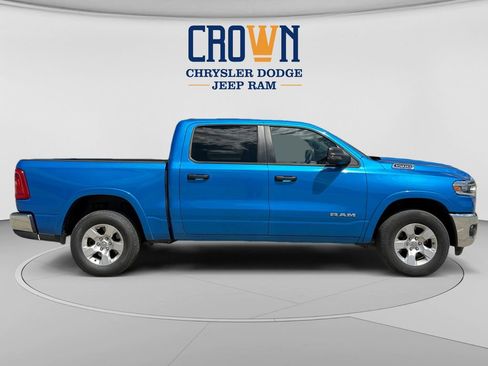 Used 2025 RAM 1500 Big Horn AWD/4WD image 2