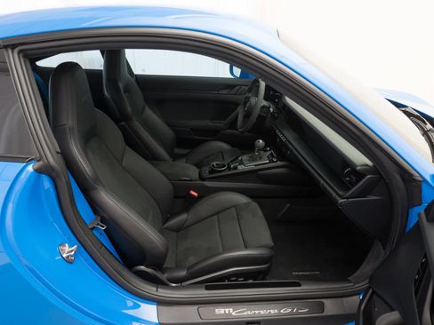 Used 2023 Porsche 911 Carrera GTS image 10