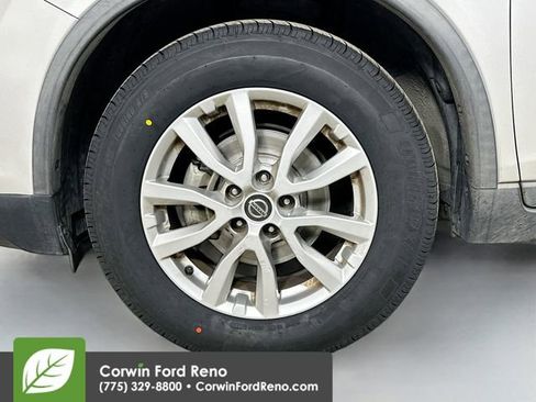 Used 2019 Nissan Rogue SV FWD image 28