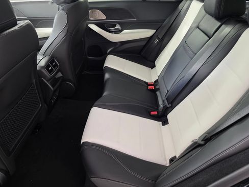 New 2026 Mercedes-Benz GLE 450 4MATIC image 11