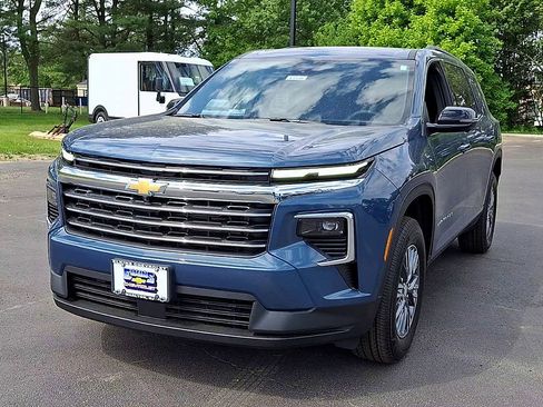 New 2026 Chevrolet Traverse LT w/ Driver Confidence Package FWD image 6