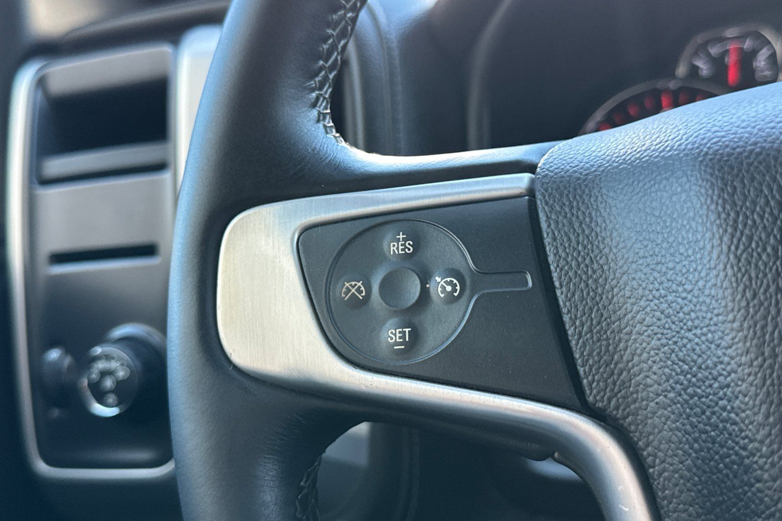 Used 2014 GMC Sierra 1500 SLE w/ Texas SLE Value Package RWD image 34