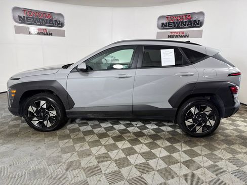 Used 2024 Hyundai Kona SEL AWD/4WD image 6