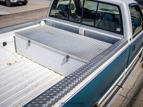 Used 1990 Chevrolet Silverado 3500 2WD Regular Cab image 74