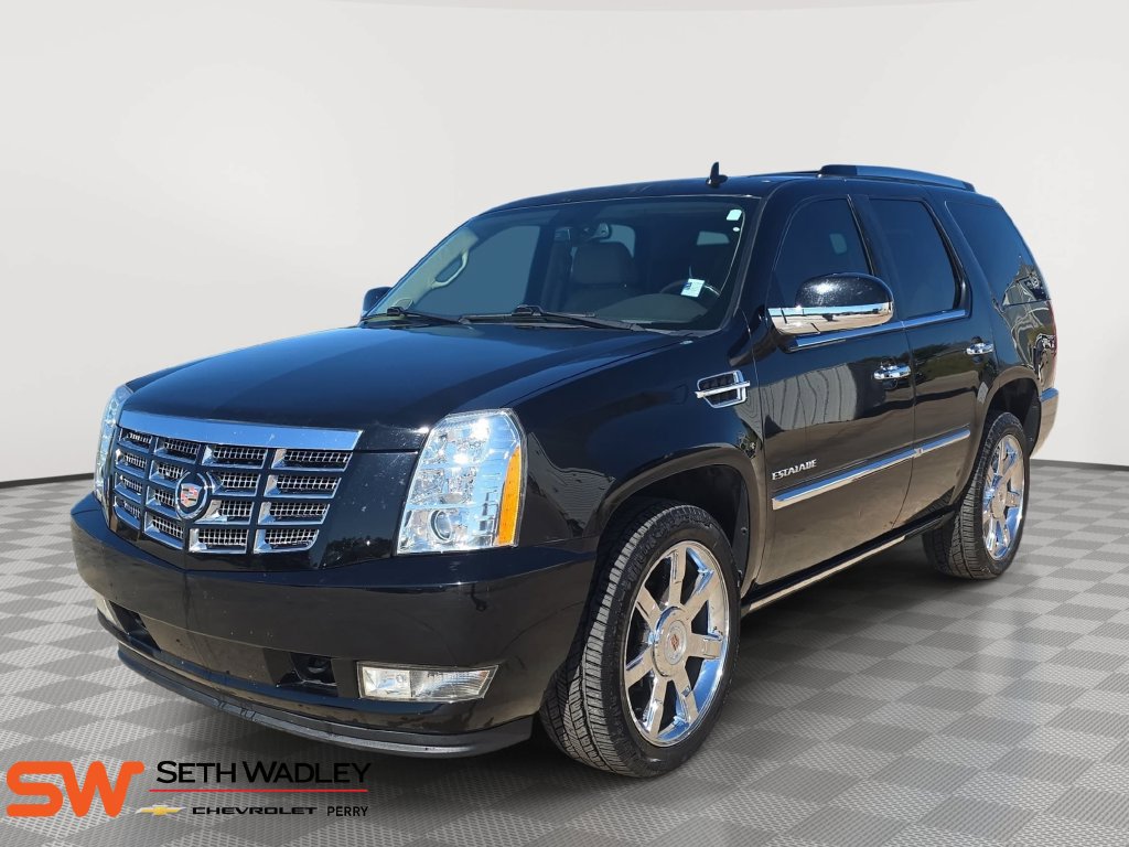 Used 2013 Cadillac Escalade Luxury AWD/4WD image 3