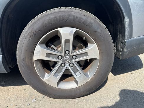 Used 2024 Honda Pilot EX-L image 8