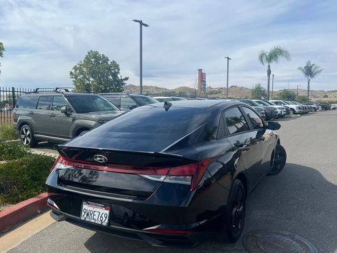 Certified 2023 Hyundai Elantra SEL image 7
