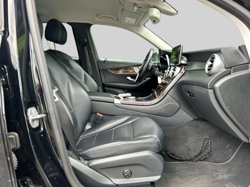 Used 2016 Mercedes-Benz GLC 300 4MATIC image 23