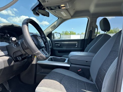 Used 2019 RAM 1500 Big Horn AWD/4WD image 10