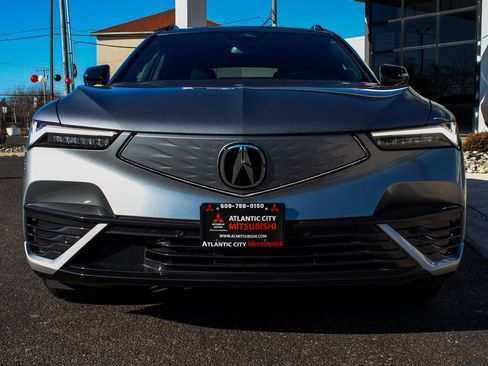 Used 2024 Acura ZDX A-Spec image 2