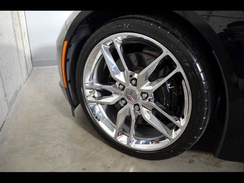 Used 2017 Chevrolet Corvette Stingray Coupe image 8